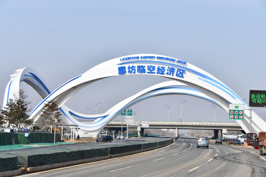 3777金沙娱场城沿着高速丨京津塘高速公路：铸造北方“黄金通道”(图1)